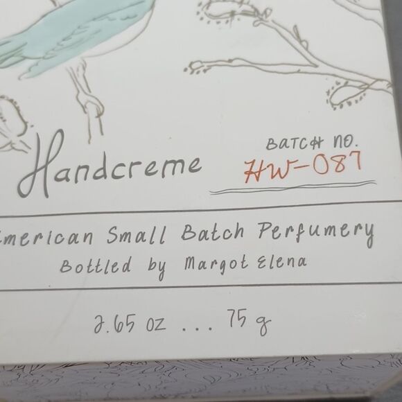 LIBRARY of flowers true vanilla hand creme NIB batch hw-087 - Picture 4 of 10